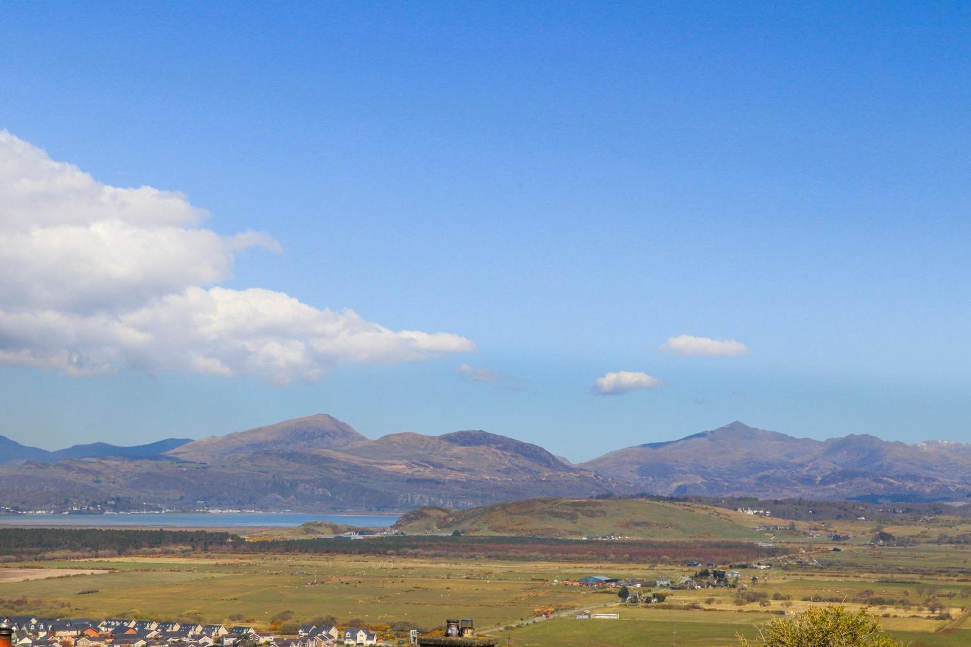Harlech Apartments - Matholwch Bagian luar foto